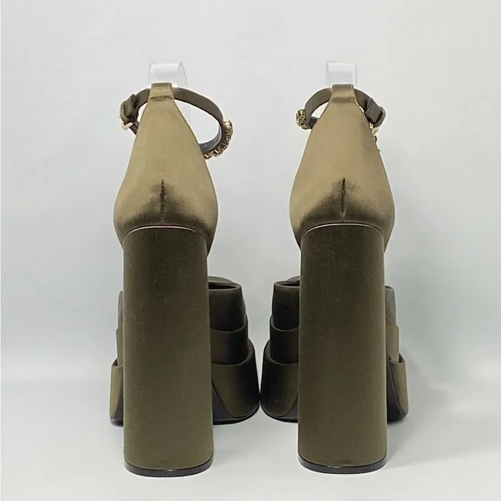 Versace Satin Platform Pumps size 40 - Picture 10 of 14